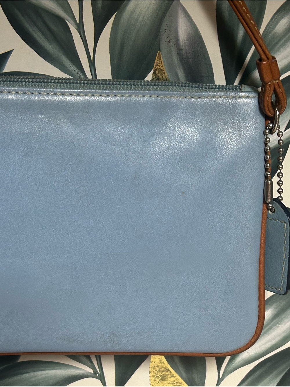 Vintage Coach Hamptons Spectator Leather Wristlet - Picture 11 of 14